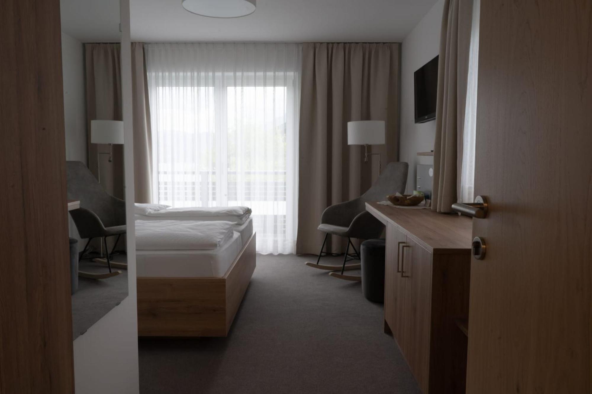 Pension Strobl Мондзее Экстерьер фото